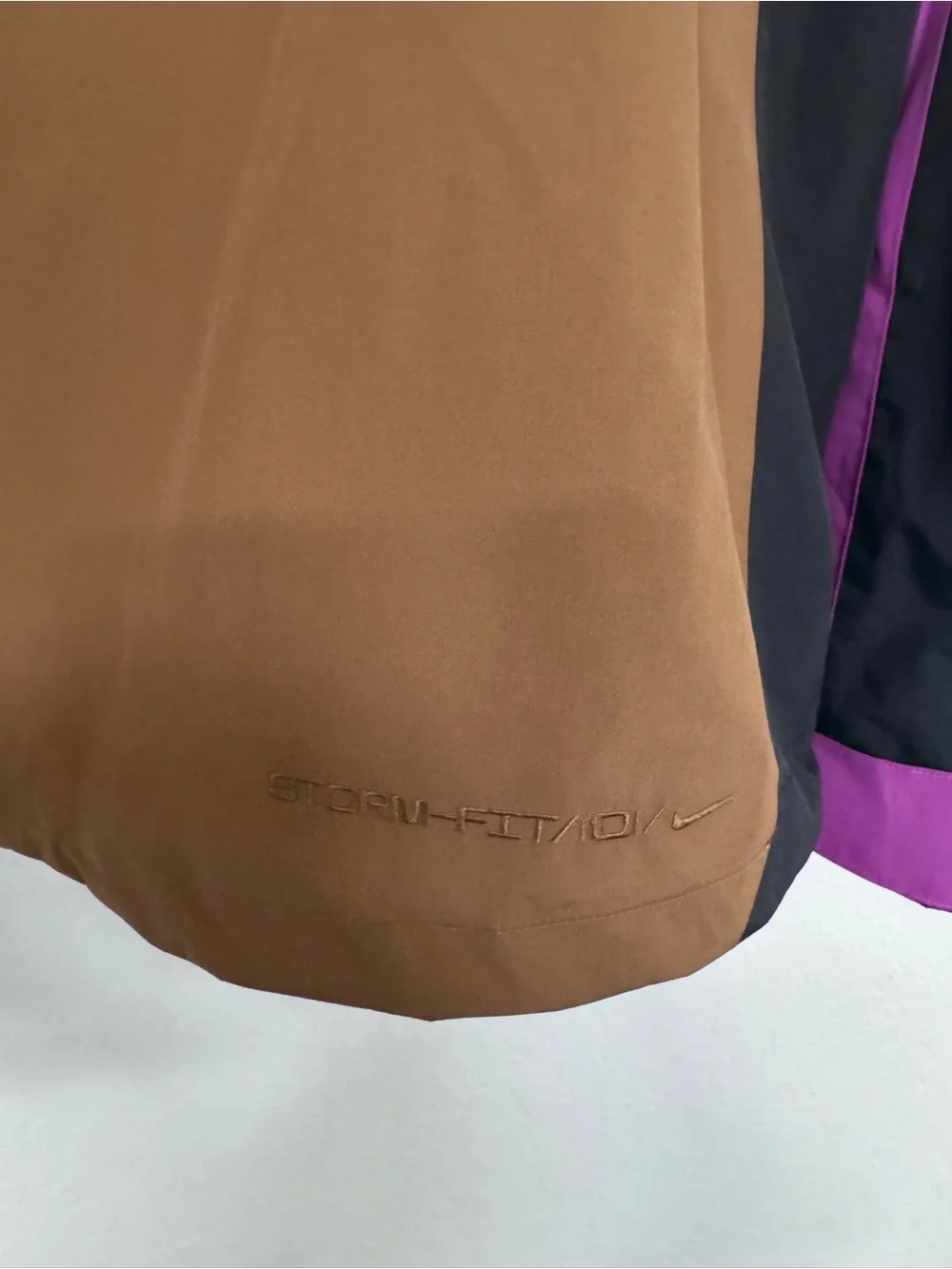 NWT Nike Mens ACG MORPHO STORM-FIT ADV RAIN Multi Color JACKET Sz M